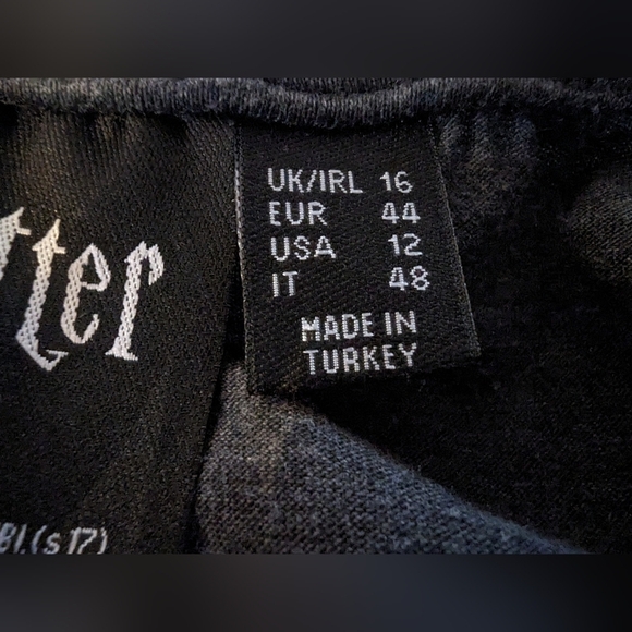 Harry Potter T-Shirt - Three Brothers Deathly Hallows, lace trim. Gray S… - Picture 7 of 9